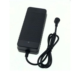 Kompatibilan magnetni punjač za Xiaomi mi4 Pro - Mi skuter 4 Pro Xiaomi - 1 
Zamjenski punjač za Mi4 Pro
Punjač sa magnetnim kon