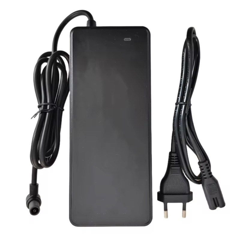 Chargeur rapide compatible NAVEE ST3 ST3 Pro GT3 GT3 Pro GT3 MAX et similaires 120W Navee - 1 
Compatible avec NAVEE ST3, ST3 Pr