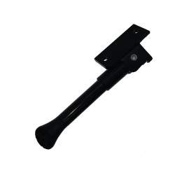 Model wyróżniający się hulajnogą  - 4  