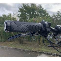 Sharkset RS1 - dva motorja 1400 W - baterija 20 ah - doseg od 50 do 70 km Sharkset - 6 Sharkset RS1 - dva motorja 1400 W - bater