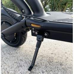 Sharkset RS1 - două motoare de 1400 W - baterie de 20 Ah - autonomie de la 50 la 70 km Sharkset - 7 Sharkset RS1 - două motoare 