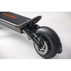 Sharkset RS1 - két 1400 W-os motor - 20 Ah akkumulátor - hatótáv 50-70 km Sharkset - 14 Sharkset RS1 - két 1400 W-os motor - 20 