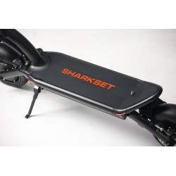 Sharkset RS1 - due motori da 1400 W - batteria da 20 Ah - autonomia da 50 a 70 km Sharkset - 15 Sharkset RS1 - due motori da 140