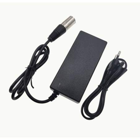Zariadnyi pristrii dlia elektrosamokata abo elektrovelosypeda 54,6V 2A, 3A, 4A i 5A - 48V - XLR  - 1 Pidkhodyt dlia 48V elektros